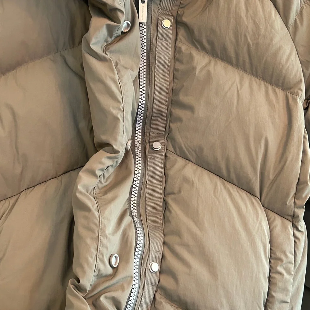 Canada Goose Women's Marlow Parka Puffer Jacket, Sagebrush, L, NWT - Picture 6 of 16